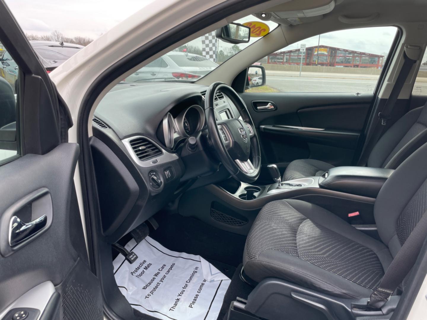 2016 White Dodge Journey (3C4PDCGB8GT) with an 4-Cyl, 2.4 Liter engine, Auto, 6-Spd AutoStick transmission, located at 8008 Warden Rd, Sherwood, AR, 72120, (501) 801-6100, 34.830078, -92.186684 - Photo#12